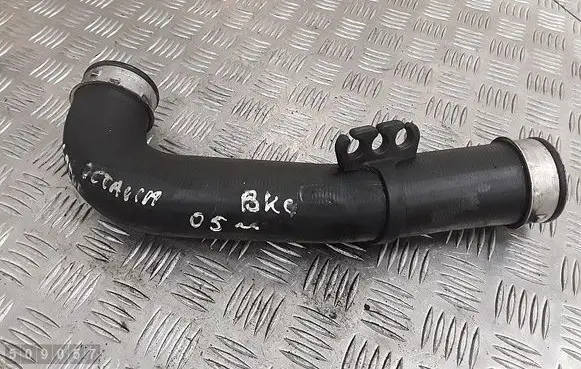 Air intake hose/pipe
