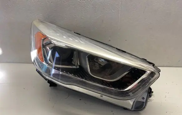 Ford Kuga II Headlight/headlamp GV4113W029CD 90101802 9010180205GQ