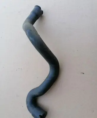 Volkswagen Touran I Engine coolant pipe/hose 1T1816311