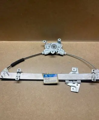 Hyundai Getz Front door window regulator with motor 824031C010