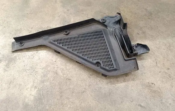 BMW X6 E71 Wiper trim 108341 6945583