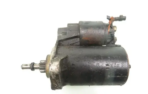 Volkswagen Golf III Starter motor 0001112003