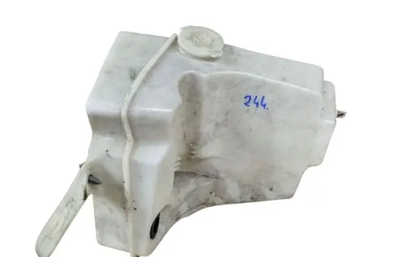 Mercedes-Benz ML W163 Windshield washer fluid reservoir/tank A1638601160