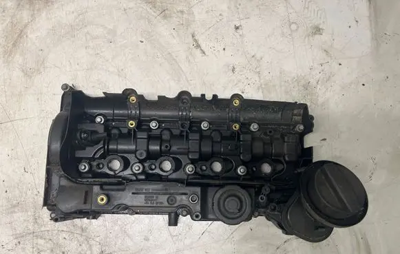 BMW 5 E60 E61 Rocker cam cover 15265812