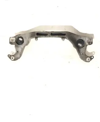 Volkswagen Touareg II Engine mounting bracket 7P0199207A