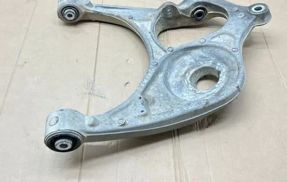 Dodge Durango III Rear upper control arm/wishbone 52124815AD