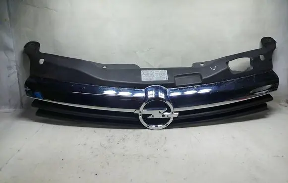 Opel Astra H Front grill 13135487KASACJA 13135487