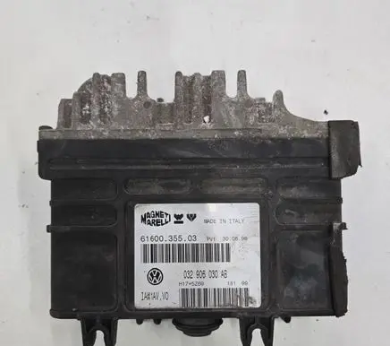 Volkswagen Polo III 6N 6N2 6NF Engine control unit/module 032906030AB 6160035503 H175Z69