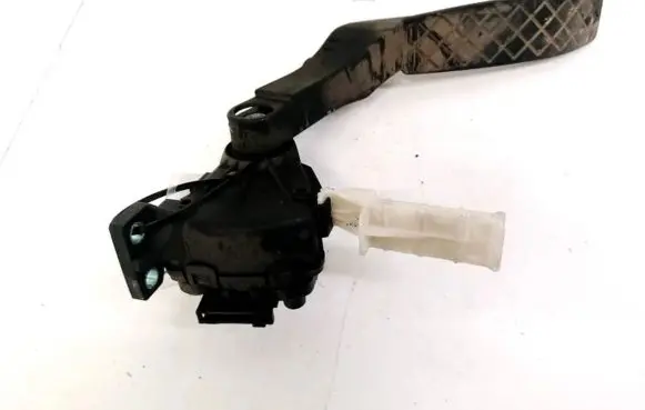 Volkswagen Touareg I Accelerator throttle pedal 7L6723507A 6PV00777026