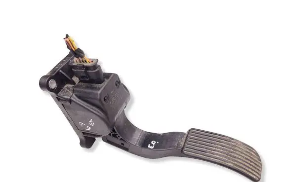 Mercedes-Benz Sprinter W906 Accelerator throttle pedal A9063000404 0280755023 ZGS012Q015