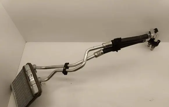 Chrysler Pacifica Heater blower radiator E8994003 10152018 0222086
