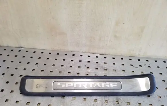 KIA Sportage Rear sill trim cover 858861F000