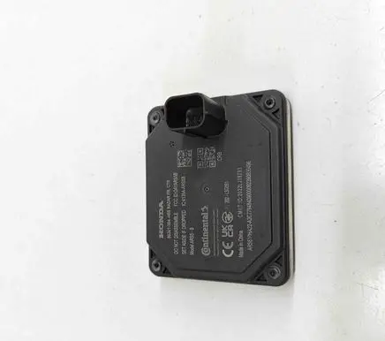 Honda CR-V Distronic sensor radar 4135AARS5B 8S3013B4H55