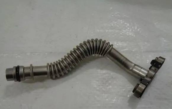 Peugeot 308 Turbo air intake inlet pipe/hose 9823885680