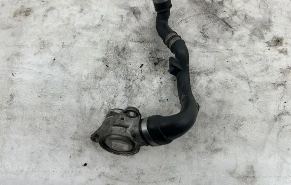 Mercedes-Benz E C207 W207 Breather/breather pipe/hose A6420101291 4012G51B