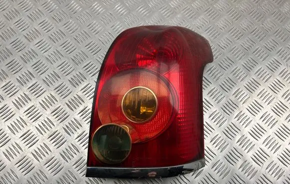 Toyota Avensis T250 Rear/tail lights E138550