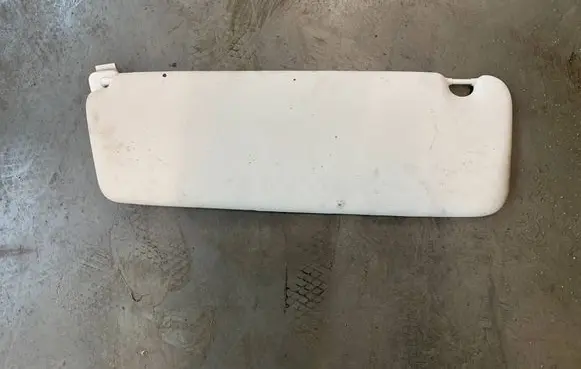 Renault Trafic III (X82) Sun visor