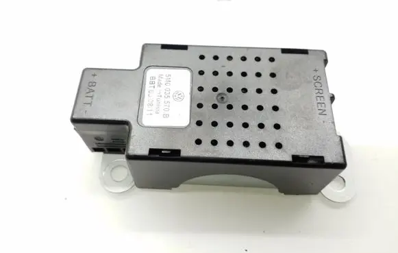 Volkswagen Golf Plus Aerial antenna amplifier 5M0035570B