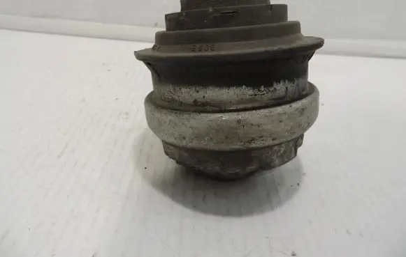 Mercedes-Benz S W220 Engine mount vacuum valve 2202401717