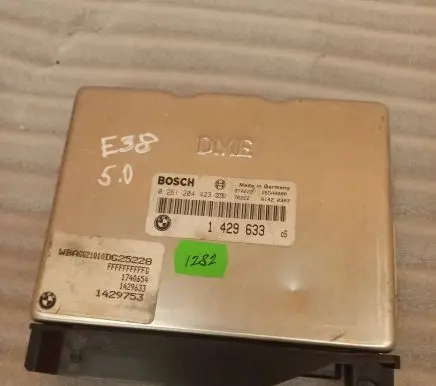 BMW 7 E38 Engine control unit/module 0261204423 1429633