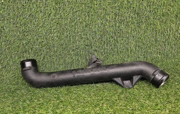 Intercooler hose/pipe