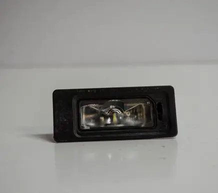 Audi A3 S3 8V Number plate light 5NA943021