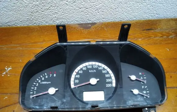 KIA Sportage Speedometer (instrument cluster) 940031F391