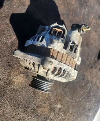 Subaru Forester SF Generator/alternator 23700AA280
