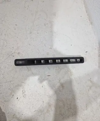 Volkswagen Phaeton Windscreen/window heater switch 3D0819695
