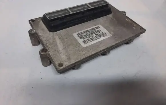 Jeep Grand Cherokee (WJ) Engine control unit/module 04A049D00F1D TSM026000F1D P56041044A