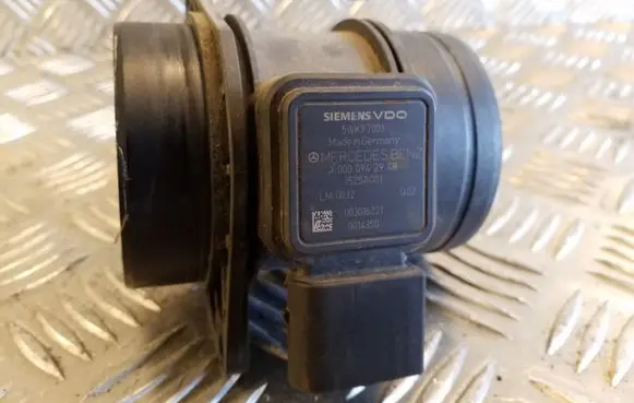Mitsubishi Colt Mass air flow meter A0000942948 1525A001 003016221