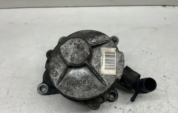 Opel Vivaro Vacuum pump 8200934654