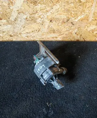 Nissan Leaf I (ZE0) Electric auxiliary coolant/water pump 