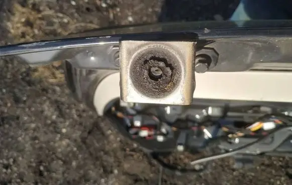 Alfa Romeo 159 Tailgate/trunk/boot hinge