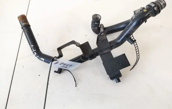 Audi A4 S4 B5 8D Engine coolant pipe/hose 028121065ac