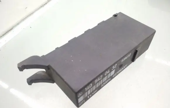 Mercedes-Benz S W140 Light module LCM 1405420432
