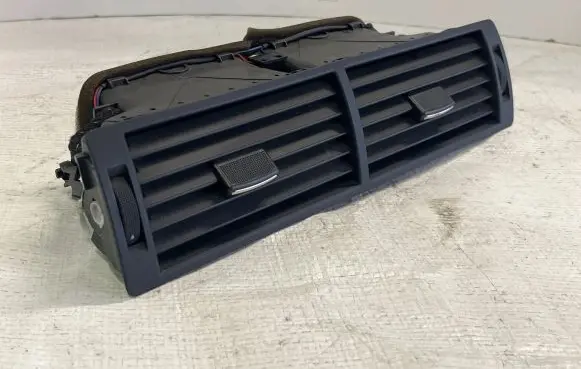 Audi A4 S4 B7 8E 8H Dash center air vent grill 8E0820951H