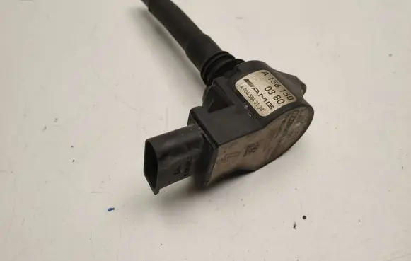 High voltage ignition coil