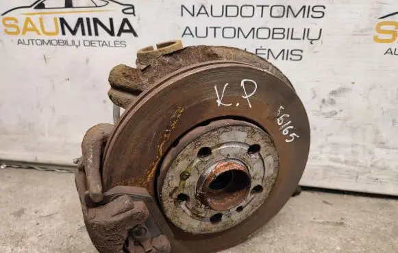 Volkswagen Polo V 6R Front wheel hub