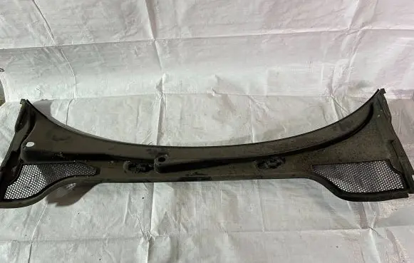 Audi A3 S3 8P Wiper trim 8P1819415B