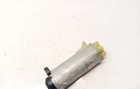 Volkswagen Touareg I Seat adjustment motor 0130002531