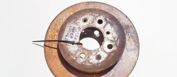 Honda Civic Rear brake disc neventiliuojamas