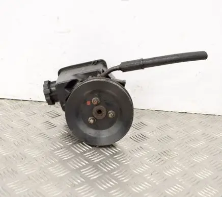 Mercedes-Benz Sprinter W901 W902 W903 W904 Power steering pump