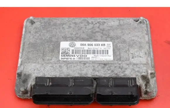 Skoda Octavia Mk2 (1Z) Engine control unit/module ECU 06A906033KB