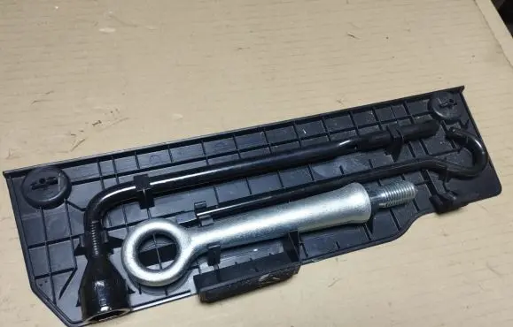 Acura MDX II Tool box 84690STX