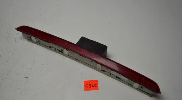 Audi A4 S4 B8 8K Third/center stoplight 8K9945097