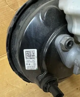 Audi Q7 4L Brake booster 7l8612101R