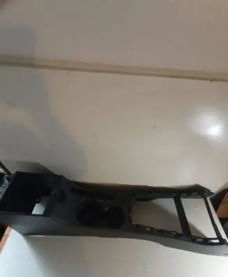 Hyundai i30 Center console 846712R000