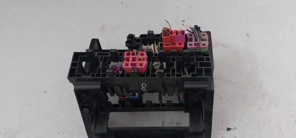 Ford Galaxy Fuse box set 7M3937499 YM2114A323BA