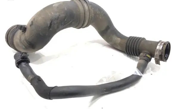 Intercooler hose/pipe
